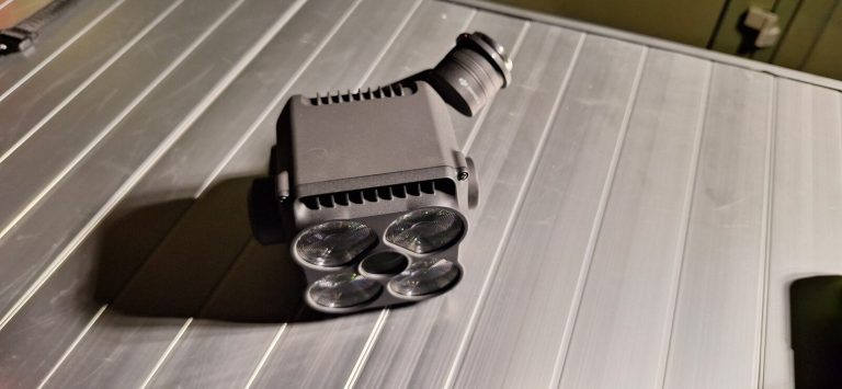 Suchscheinwerfer Zenmuse S1 mit vier Leuchten